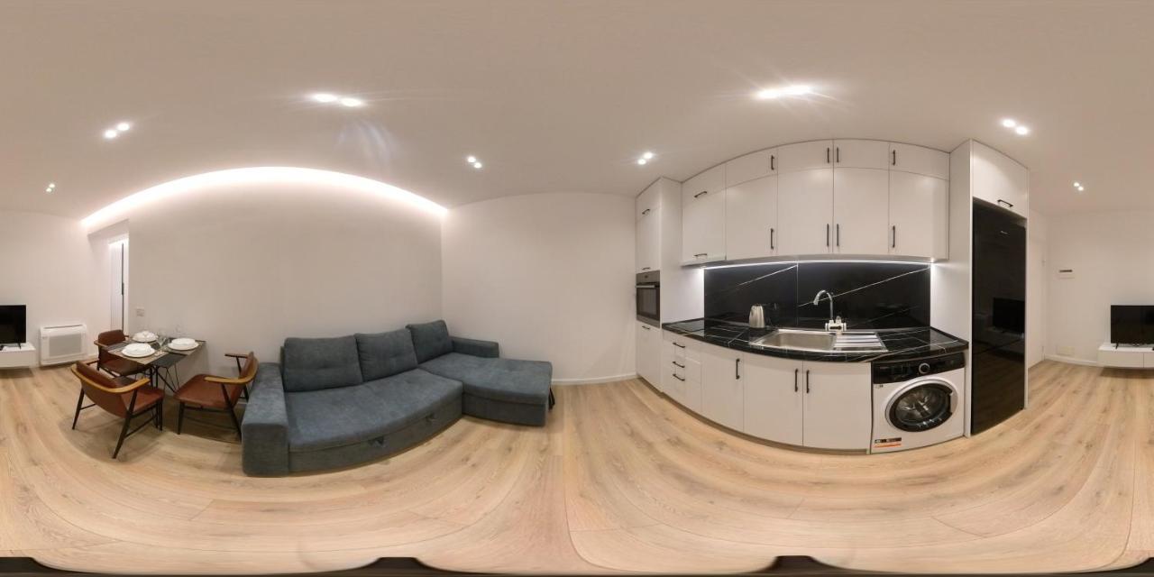 Am Luxury Apartment Tirana Exterior photo